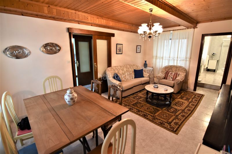 Foto 47d64b96-7bbb-4d2f-94e7-fc3eedd7b526. Casa amb calefacció aparcament a Vilasantar