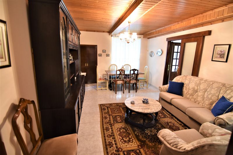 Foto cc3417c4-eeee-4eff-9231-e94c0f3bb9f9. Casa amb calefacció aparcament a Vilasantar