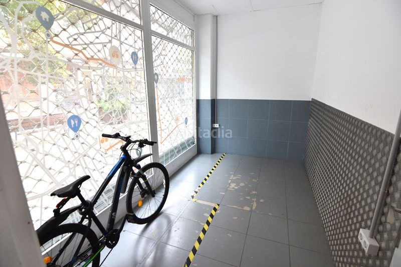 Foto 13a6452e-b39a-4ecc-95c1-5e5e60fa2798. Alquiler local comercial en Agra del Orzán - Ventorrillo Coruña (A)