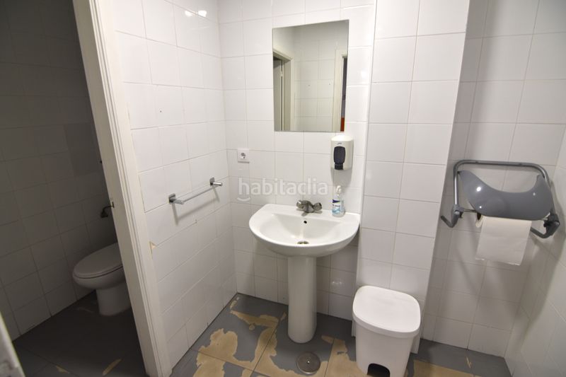 Foto 523a1439-f6a2-49c8-8d6b-5d40424372ff. Alquiler local comercial en Agra del Orzán - Ventorrillo Coruña (A)