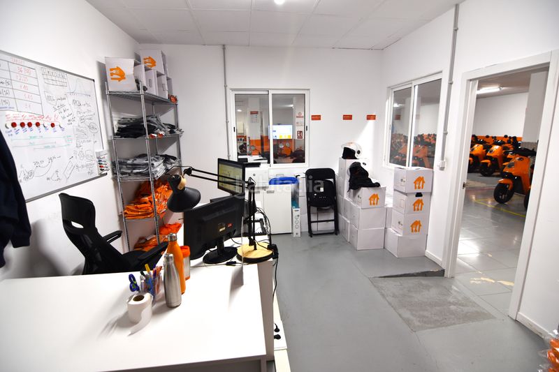 Foto ad65c313-49d9-459a-a66c-0993a1dcab87. Alquiler local comercial en Agra del Orzán - Ventorrillo Coruña (A)