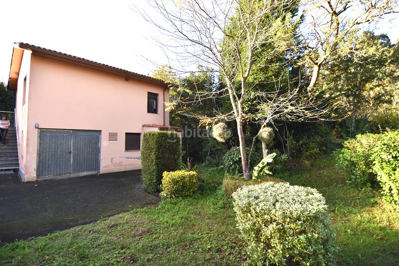 Foto 6bd19d61-4a2c-4557-ab98-c50211ca2c26. Casa amb calefacció aparcament a O Feal - Xubia Narón