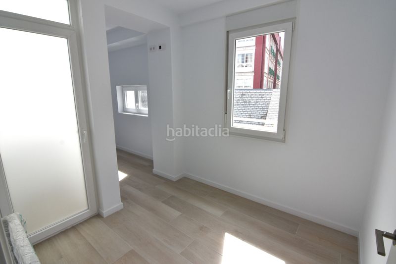 Foto b6802f9b-232f-4d5c-929f-1b1c0183db20. Piso en Centro Ferrol