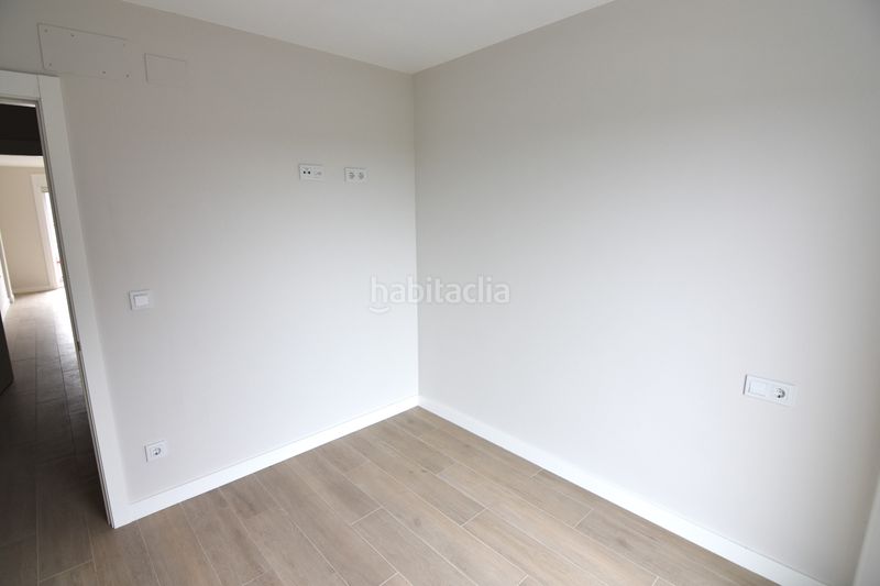 Foto b0522856-43d2-42aa-bbbf-a1b470300736. Duplex in avenida de venezuela 2 in Oleiros pueblo Oleiros