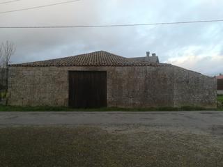 Casa  Lugar zadagos. Palleiro a rehabilitar totalmente, diafano y con una finca de 1.