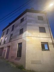 Edifici a Nogueira de Ramuín. Excelente inversion en la ribeira sacra. ideal para airbnb. 7 vi