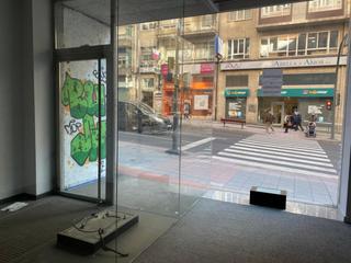 Location Local commercial à Centro. Bajo con excelente ubicación!!! acondicionado y con escaparate 3