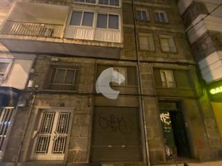Pis a Posío. Planta baja comercial de 70 m2 con reforma integral, entresuelo