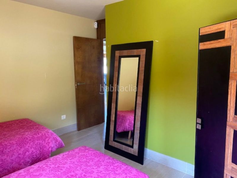 Foto 6e31a927-e83d-48b4-9cdc-4f0e79b26473. Alquiler casa alquiler vacacional disponible del 15 julio al 15 de agosto. preciosa vivienda unifamiliar en finca de 1000 m2 con arboles, piscin en Oia