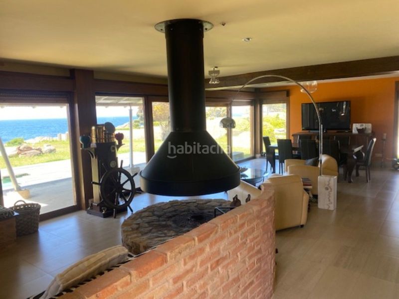 Foto 8449ae2d-fd6b-4982-9afa-de027081cb77. Alquiler casa alquiler vacacional disponible del 15 julio al 15 de agosto. preciosa vivienda unifamiliar en finca de 1000 m2 con arboles, piscin en Oia