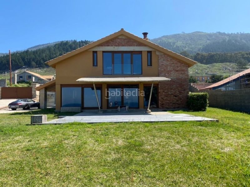Foto a33d268f-a7bb-40c8-9816-a476f3f7238f. Alquiler casa alquiler vacacional disponible del 15 julio al 15 de agosto. preciosa vivienda unifamiliar en finca de 1000 m2 con arboles, piscin en Oia