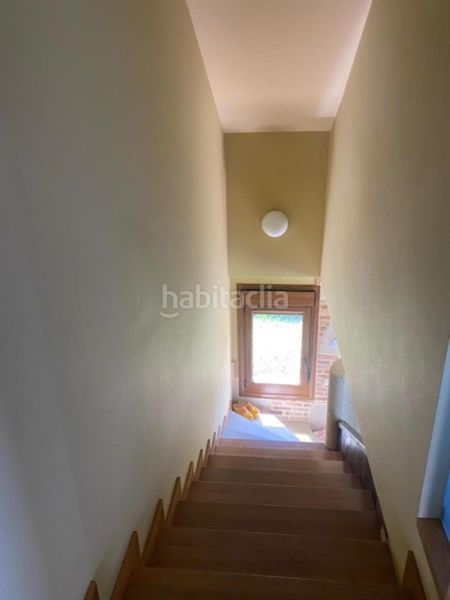 Foto cce49a1a-d93b-4a5a-8be6-e1cbbc430a2c. Alquiler casa alquiler vacacional disponible del 15 julio al 15 de agosto. preciosa vivienda unifamiliar en finca de 1000 m2 con arboles, piscin en Oia