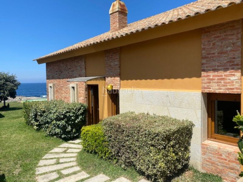 Foto f3a69fd5-9d47-482d-a85d-5ca1d87e2ce9. Alquiler casa alquiler vacacional disponible del 15 julio al 15 de agosto. preciosa vivienda unifamiliar en finca de 1000 m2 con arboles, piscin en Oia