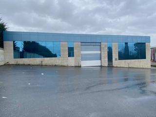 Lloguer Nau industrial a Mariñamansa. Nave de 1050 m2con muelle de carga y estado impecable.   alquile