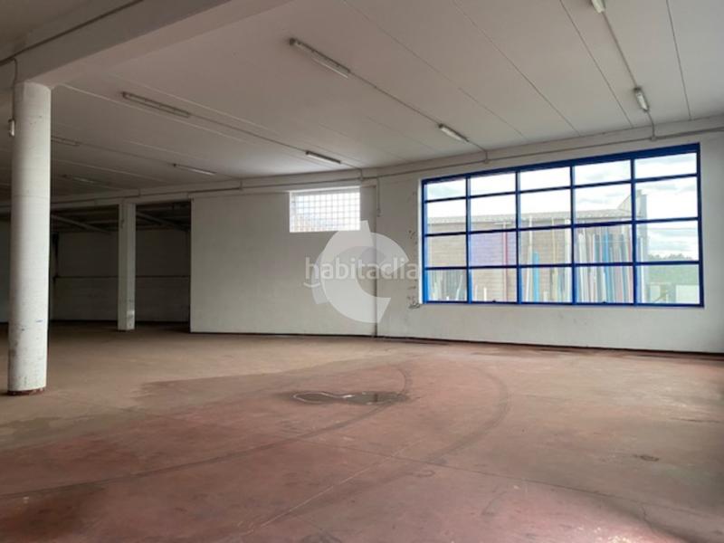 Foto b5280a63-e8f4-4fe7-8c8b-b156d98f79d3. Location bâtiment à usage industriel dans Mariñamansa Ourense