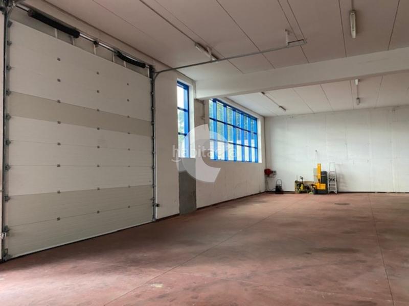 Foto c04ec63b-0566-4cd5-ba08-891af848d223. Location bâtiment à usage industriel dans Mariñamansa Ourense