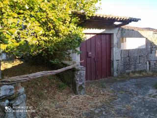 Casa  Vilariño. Casa de piedra de 317m2 para rehabilitar con 584m2 terreno. 3 ha