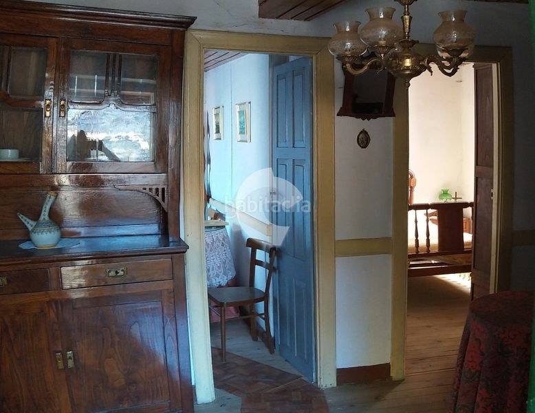 Foto 42c1262a-00a9-4da5-aa06-3b35dcdbe119. Casa amb aparcament a Piñor