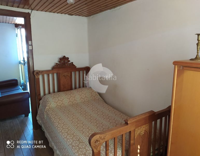 Foto 4f9fef6b-906f-45d8-8f8b-90818c2fec66. Casa amb aparcament a Piñor