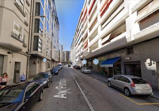 Location Local commercial  Portugal. Local comercial de 50m2 con gran escaparate en la avda de portug