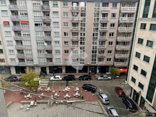 Appartement à Centro. Piso por planta en saenz diez. necesita reforma integral, huecos