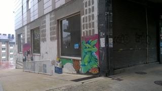 Lloguer Local Comercial  Avenida portugal. Precioso local con techo y suelos acondicionados, tres fachadas