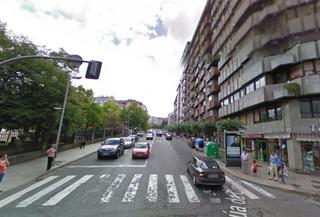 Local Comercial  Rúa da coruña. Local comercial de 500m2 enfrente al jardín del posío. actualmen
