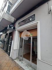 Location Local commercial  Santiago. Locales comerciales en la avda de santiago. tres bajos con posib