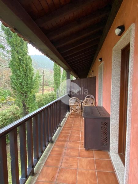 Foto 076befea-d3d4-4f36-8395-d264843e1446. Edificio in Lobios