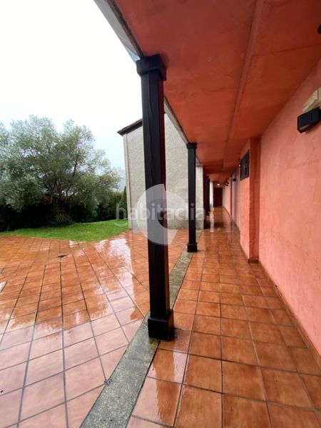 Foto c7ec6a0e-0c42-42bd-bef4-793e01f07c8c. Edificio in Lobios
