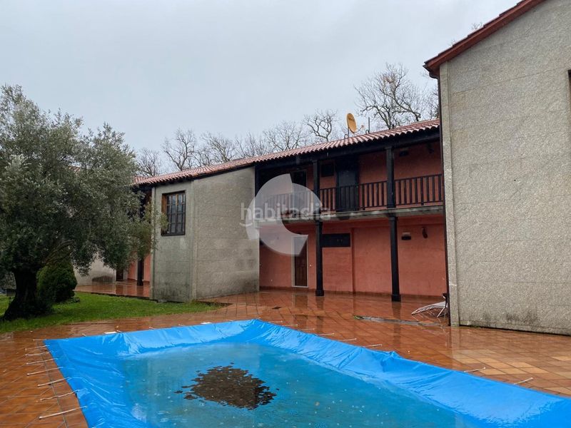 Foto de69eb58-a651-4a19-9474-0758f44d6adf. Edificio in Lobios