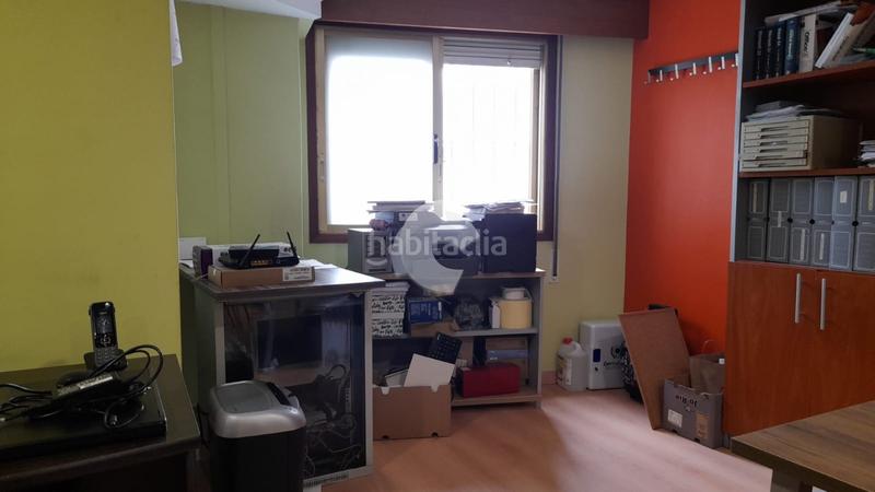 Foto 73731d34-e2d8-43d3-929a-c709145972a8. Bureau dans Centro Ourense