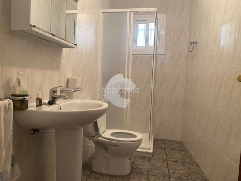 Foto 80377adb-00d0-488b-83e1-955cb44fcae3. Casa adossada a Lobios