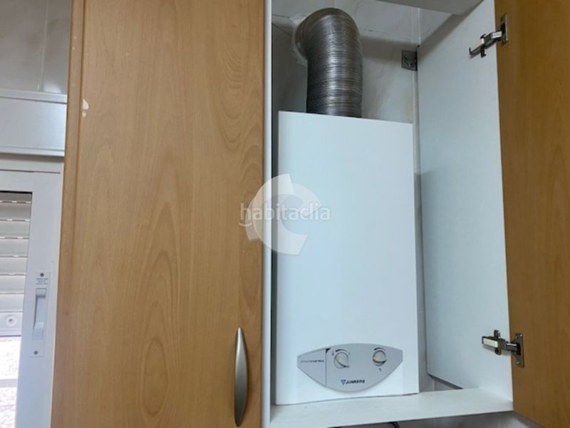 Foto a140e8f3-6d54-4b7c-a338-b36c68e00dd3. Casa adossada a Lobios