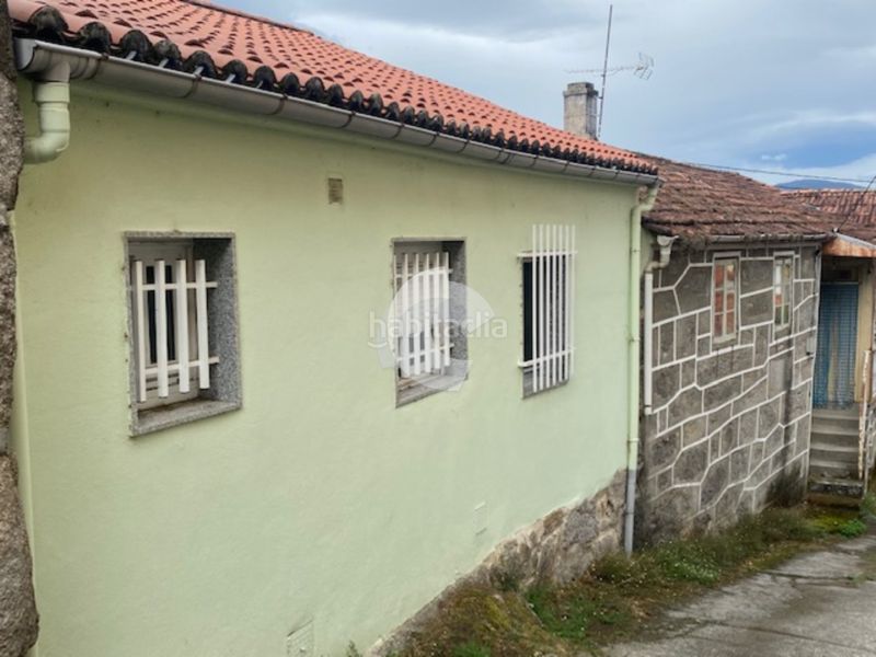 Foto ace2f912-193d-47bc-9e2b-0726feb55720. Casa adossada a Lobios