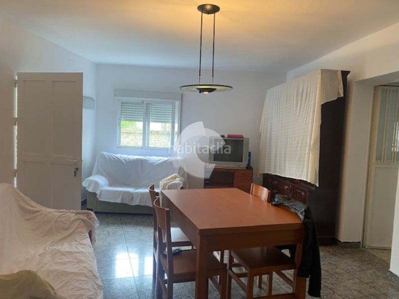 Foto cda1f112-24a1-4b81-b6bc-1cf00e58afc1. Casa adossada a Lobios