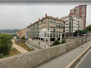 Location Local commercial à A Ponte. Local par aacondicionar a tu gusto, con vistas a tres calles. 25