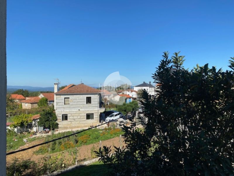 Foto effd1ead-50f7-4672-a83c-8997fe6b1d0f. Edifici a Merca (A)