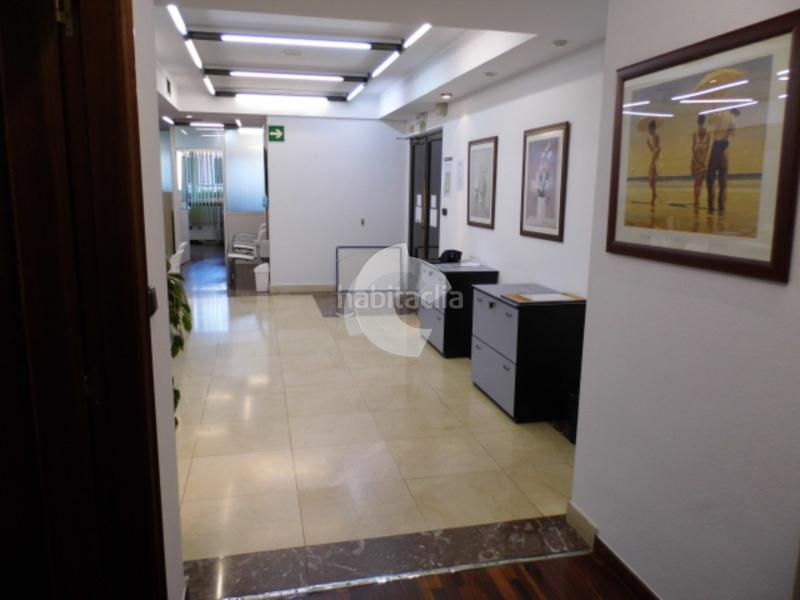 Foto 58a2fa4a-847a-48d0-892e-8c45b1d90161. Bureau dans Centro Ourense