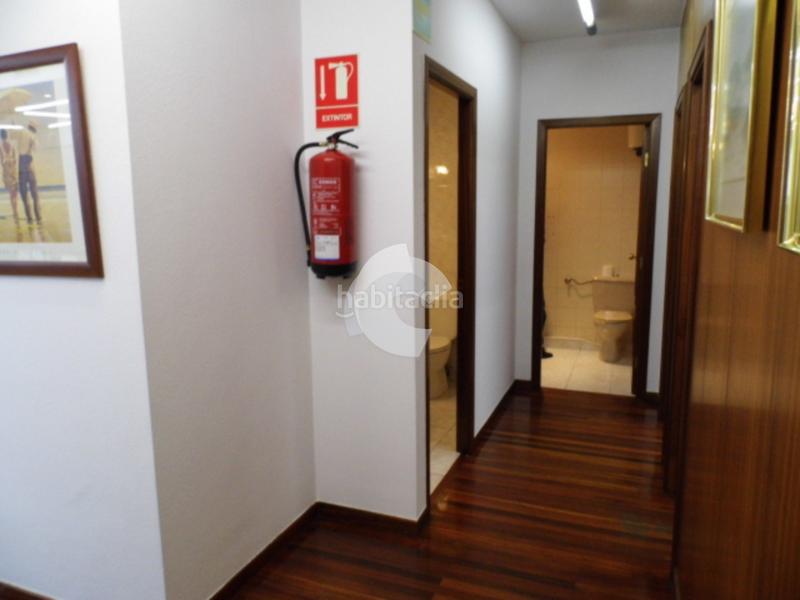 Foto aa221043-ab92-4980-bc69-bbaa7ec89f9c. Bureau dans Centro Ourense