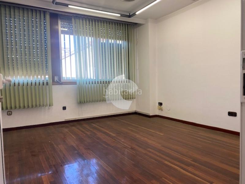 Foto ba93d16e-b574-497c-b048-a4523384f5a2. Bureau dans Centro Ourense