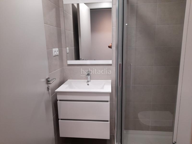 Foto d07763d9-4d39-4eb6-a321-d2160c13c497. Apartamento  a estrenar con excelentes calidades, 2 dormitorios con armarios, 1 baños completo, aseo, saloncomedor, cocina, calefac en Ourense