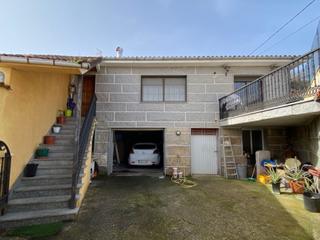 Maison jumelée  Grou. Vivienda unifamiliar en groulobios. casa con patio interior. pla