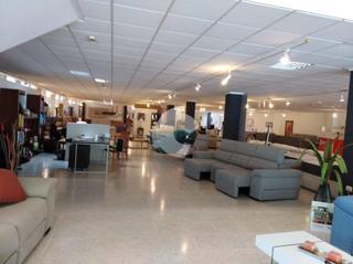 Nave industrial en Vilamarín. Nave de 4000 metros totalmente acondicionada. 4 plantas de 1000