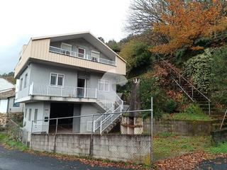 Haus in Nogueira de Ramuín. Casa en la zona de nogueira de ramuin. planta baja con garaje, b