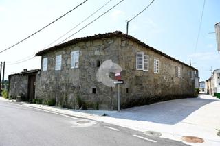 Casa a Pantón. Vivienda rustica emplazada en la ribeira sacra, ferreira de pato