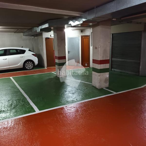 Foto e0bd4e31-d4e5-4315-aca7-7a33ee7bcd46. Aparcament cotxe a Centro Ourense