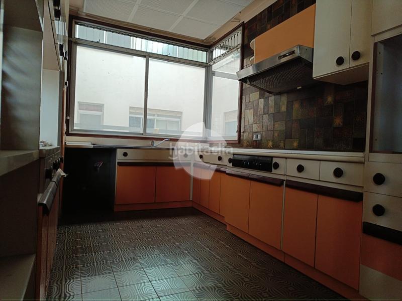 Foto 8d1a9851-73f8-4814-8e8c-adbfc3e73ef7. Appartamento in Centro Ourense