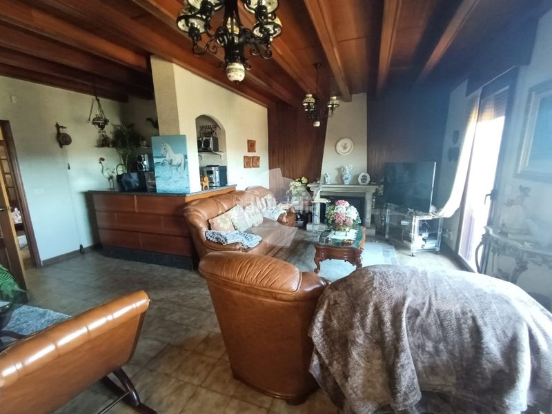 Foto 55a63c64-8f73-41c6-b95c-97e1ad548aea. Casa a A Carballeira Ourense