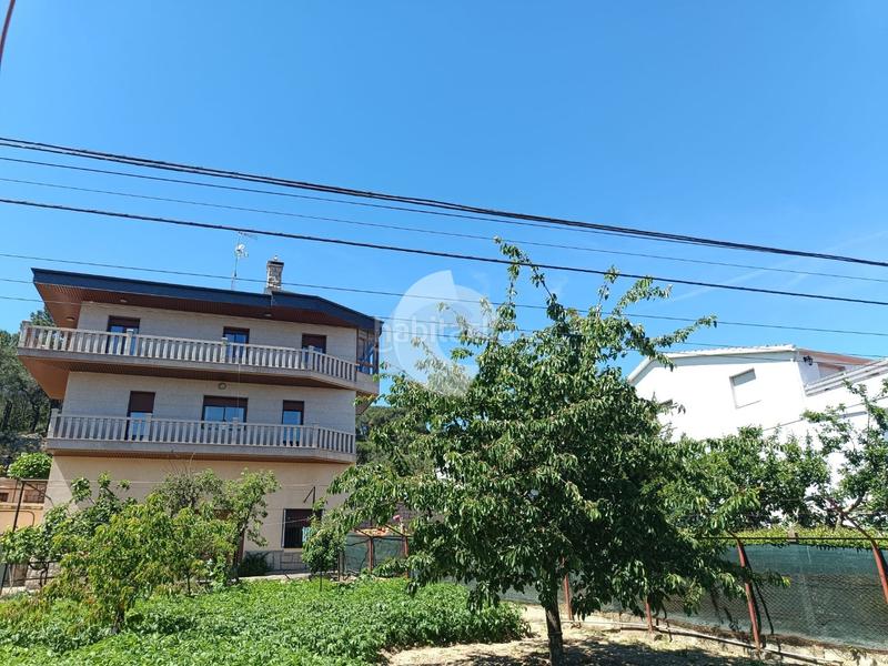 Foto fa5d6191-18b3-4cb1-8a95-a560f19b27a9. Haus in A Carballeira Ourense